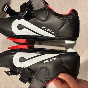 NWOT peloton shoes size 9 / 40